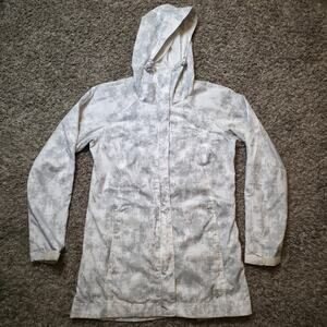 Columbia Women's White Digital Camo Jacket Raincoat Windbreaker Size Medium